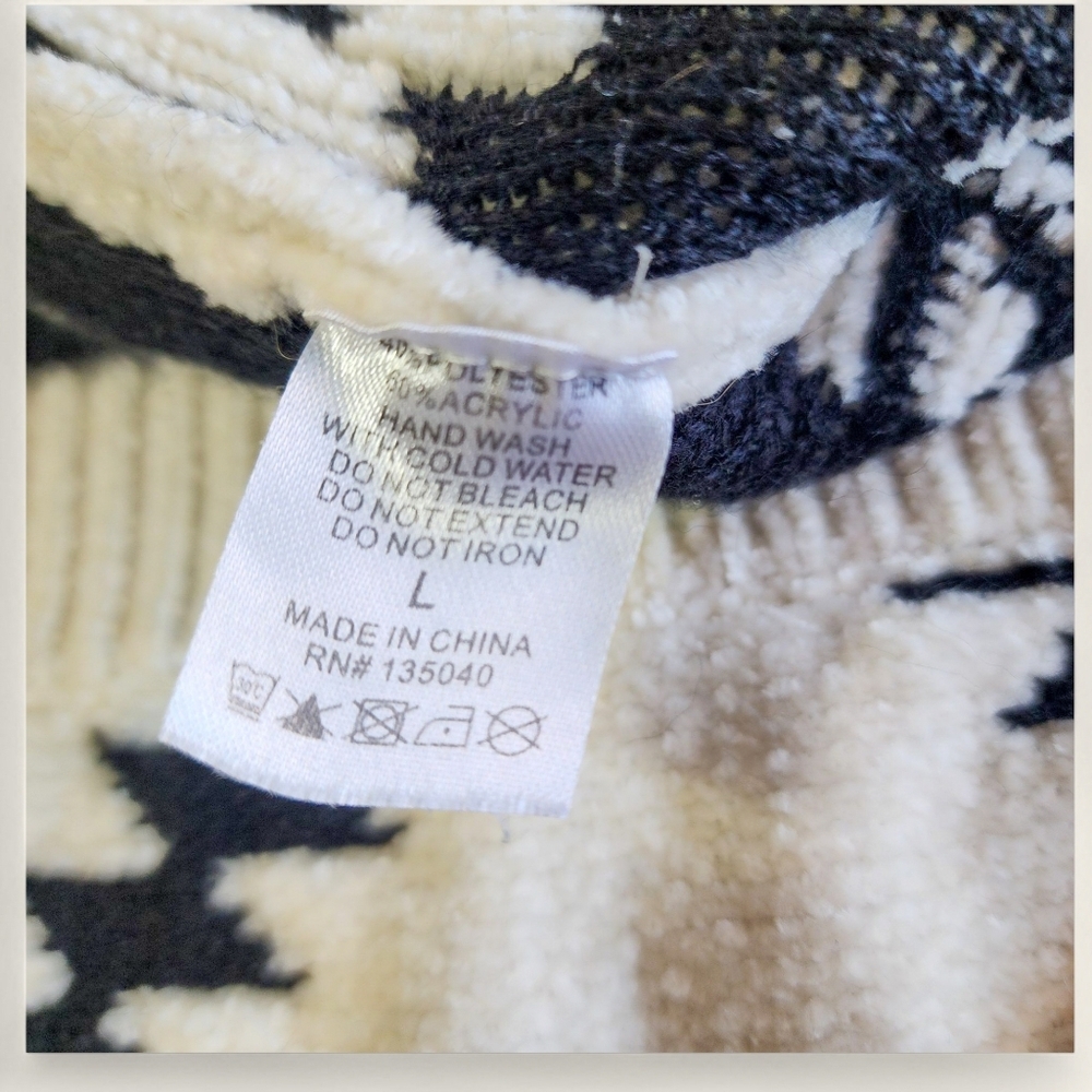 Kamana Aztec Print Chenille Cardigan – Size Large - Picture 7 of 9